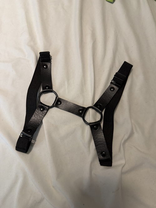 Thigh garter