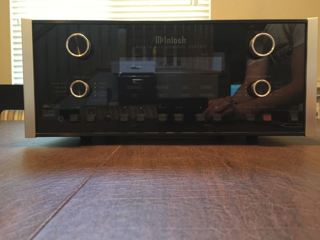 McIntosh MX119 A/V Control Center