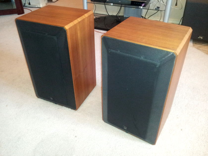 ADS  a/d/s/ L-780/2 Monitor Speakers Excellent Condition Work Perfectly