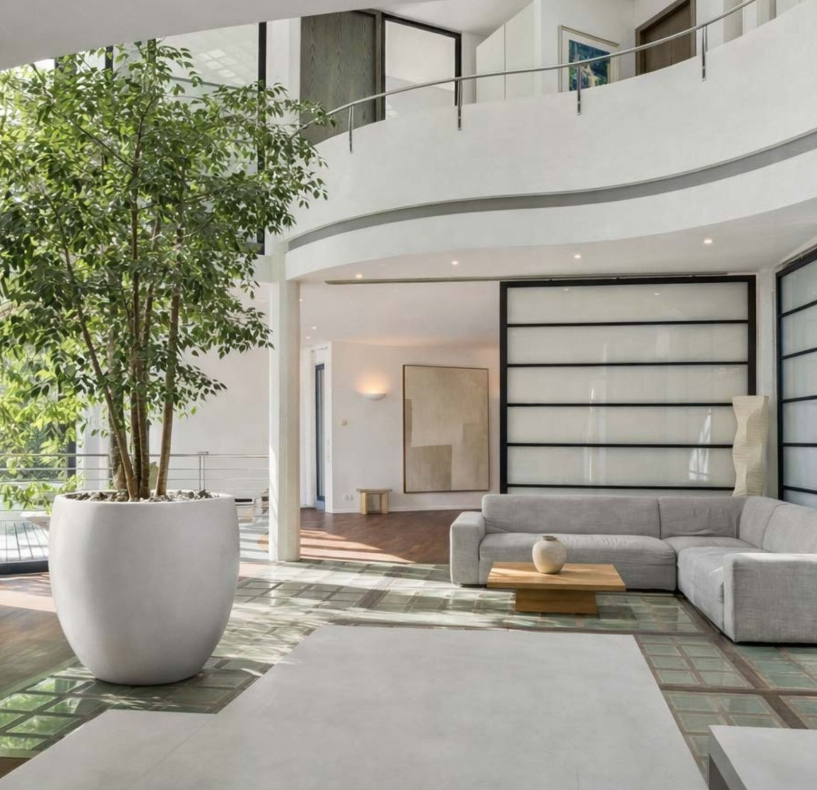 The Ultimate Living Experience. Architect’s Refuge on the Schwabinger Isarauen