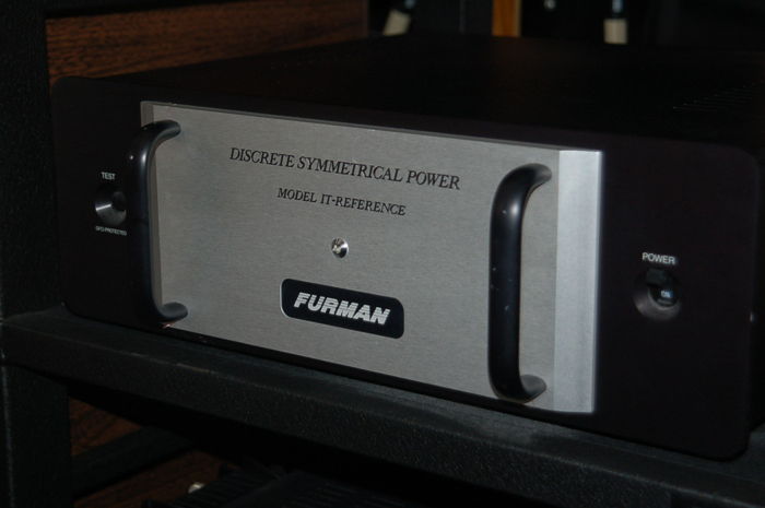 Furman IT Reference Power Conditioner
