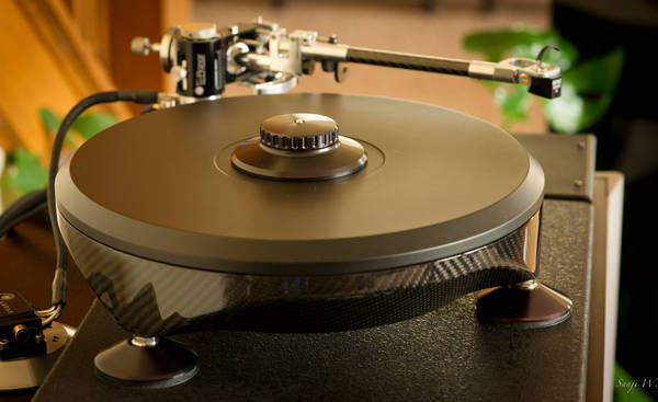 Grand Prix Audio Monaco Turntable