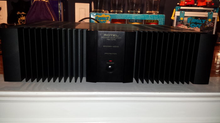 Rotel RB-1070 Amplifier
