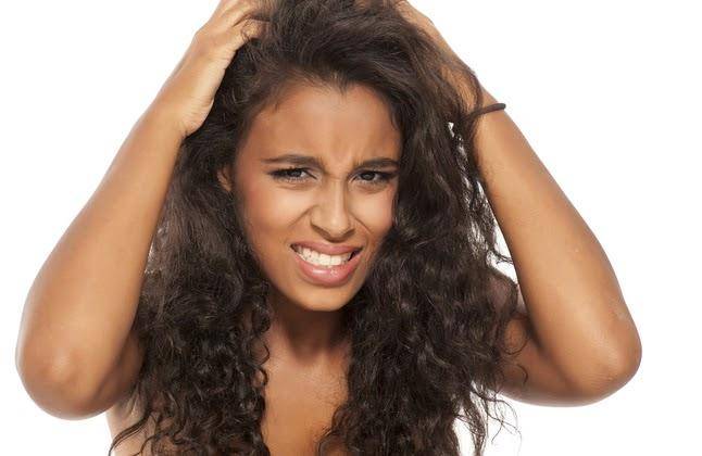 Dandruff vs Dry Scalp: How to I.D. and Best Ways to Improve Both Conditions