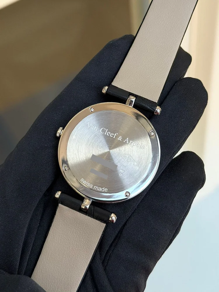 LADY ARPELS DENTELLE White Gold Diamonds