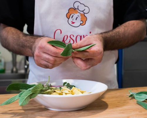 Esperienze gastronomiche Vinovo: Un viaggio culinario attraverso i piatti tipici del Piemonte