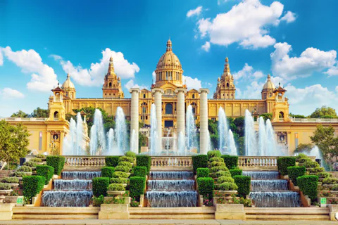 Barcelona Tour: Montjuic Cable Car & Gothic walking Tour