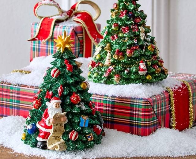 raz imports christmas tree ornament glass ball with cardinal and glitter detail