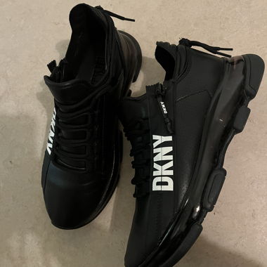 DKNY Sneaker