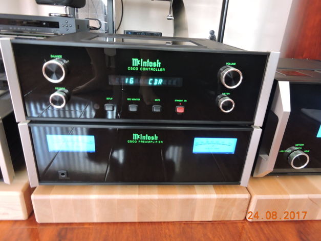 McIntosh c500p and c500c  2 pieces solid state preamp a...