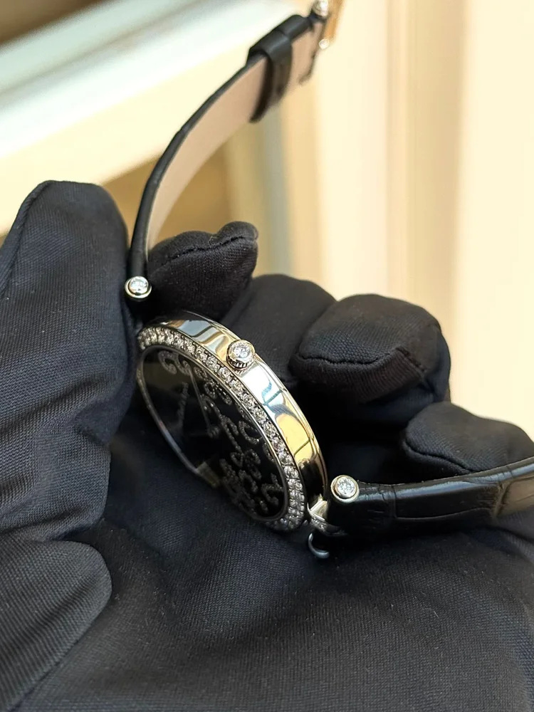 LADY ARPELS DENTELLE White Gold Diamonds