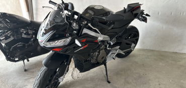 2023 APRILIA TUONO 660 FACTORY motorcycle for rent near Venice, CA