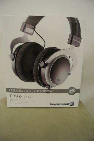 Beyerdynamic T70P 32ohm Over-Ear Headphones BNIB / Seal...