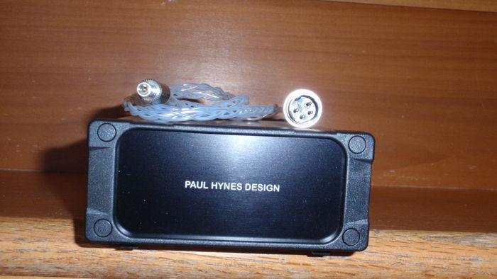Paul Hynes SR3-12 with DC3 C Linear power distribution